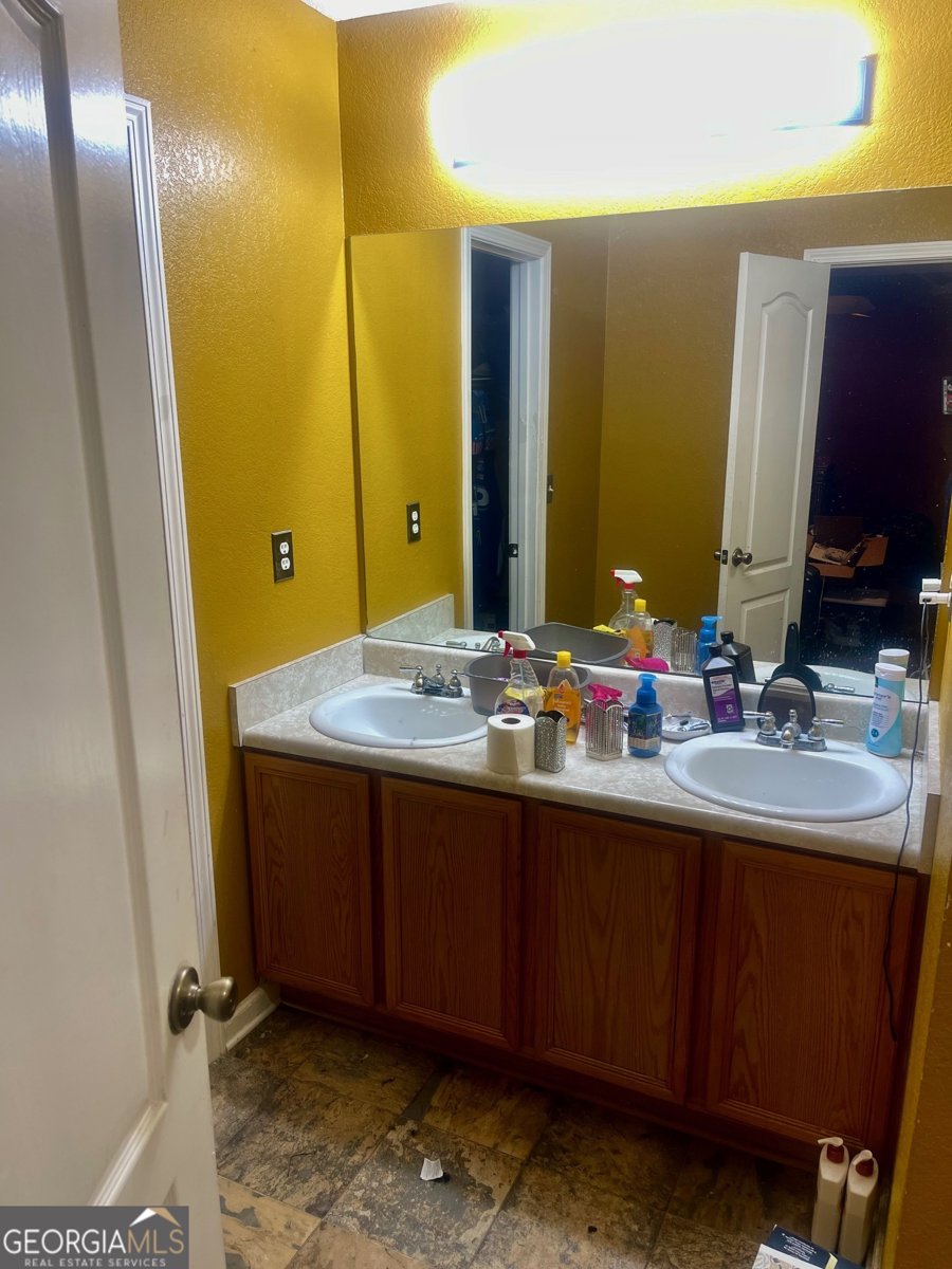 613 Oakland Hills Drive Macon - Photo 8