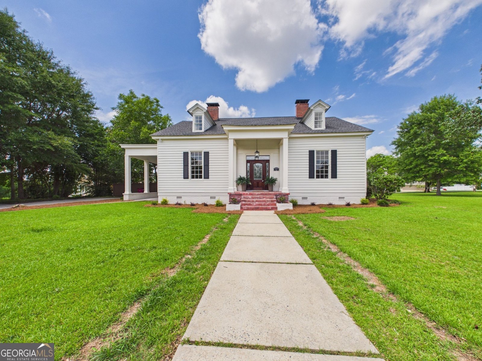 6309 Mansion Drive Macon - main photo