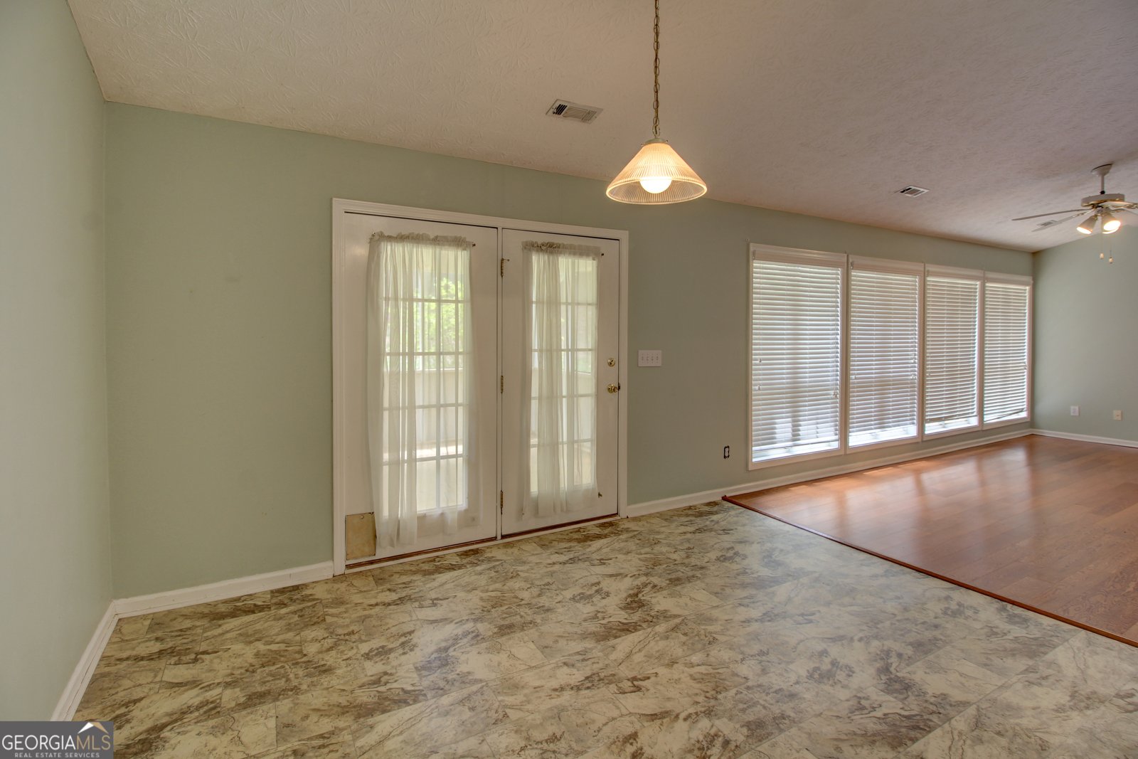 195 Manor Oak Drive Covington - Photo 13