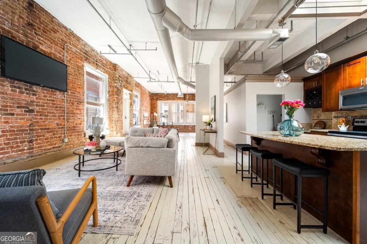 215 Mitchell Street Atlanta - main photo