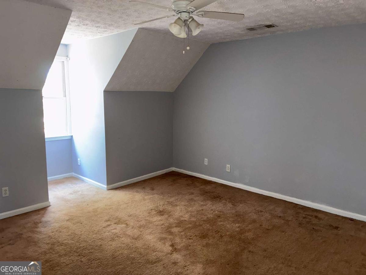 667 King Road Stone Mountain - Photo 12