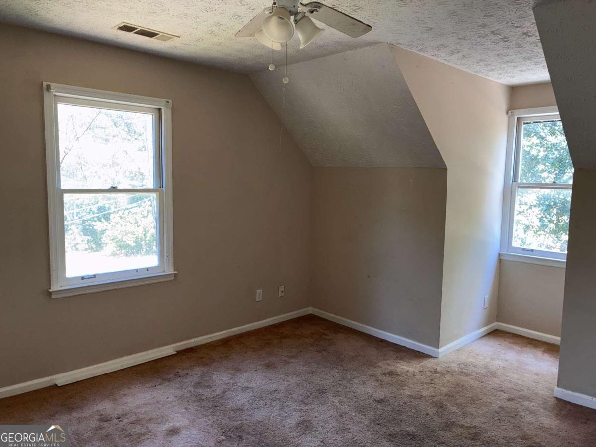 667 King Road Stone Mountain - Photo 13