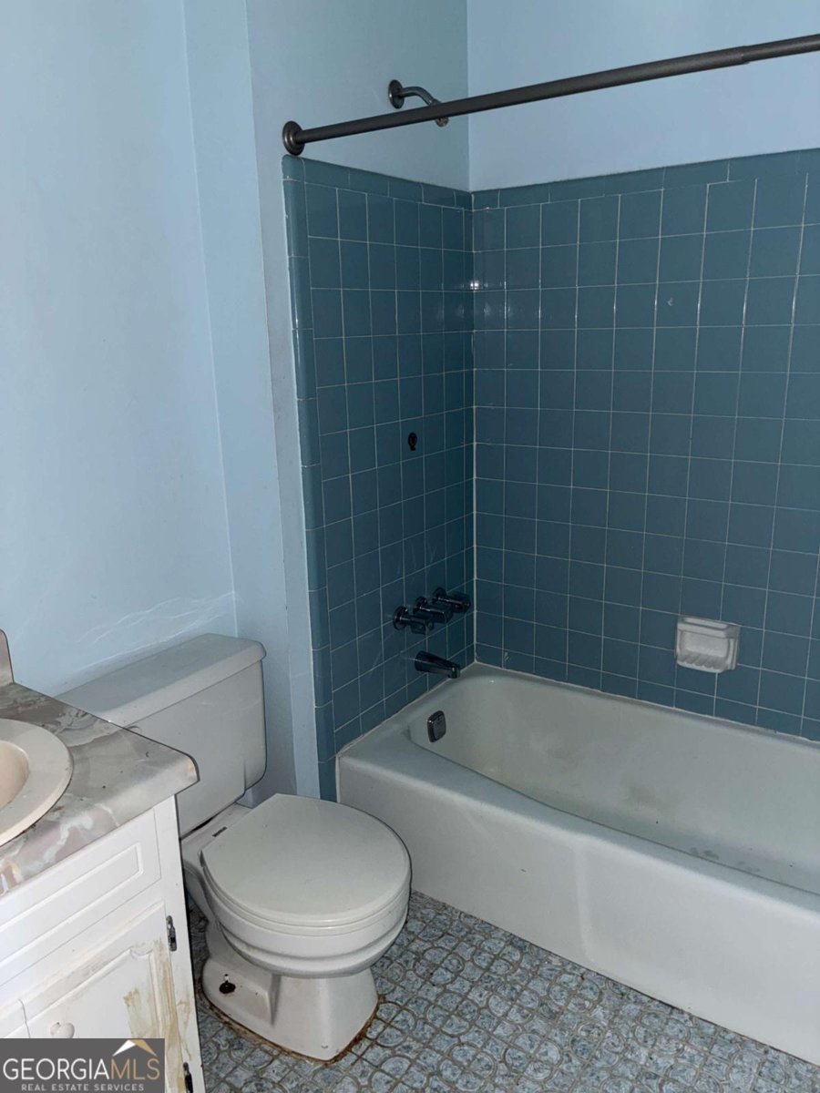 667 King Road Stone Mountain - Photo 14