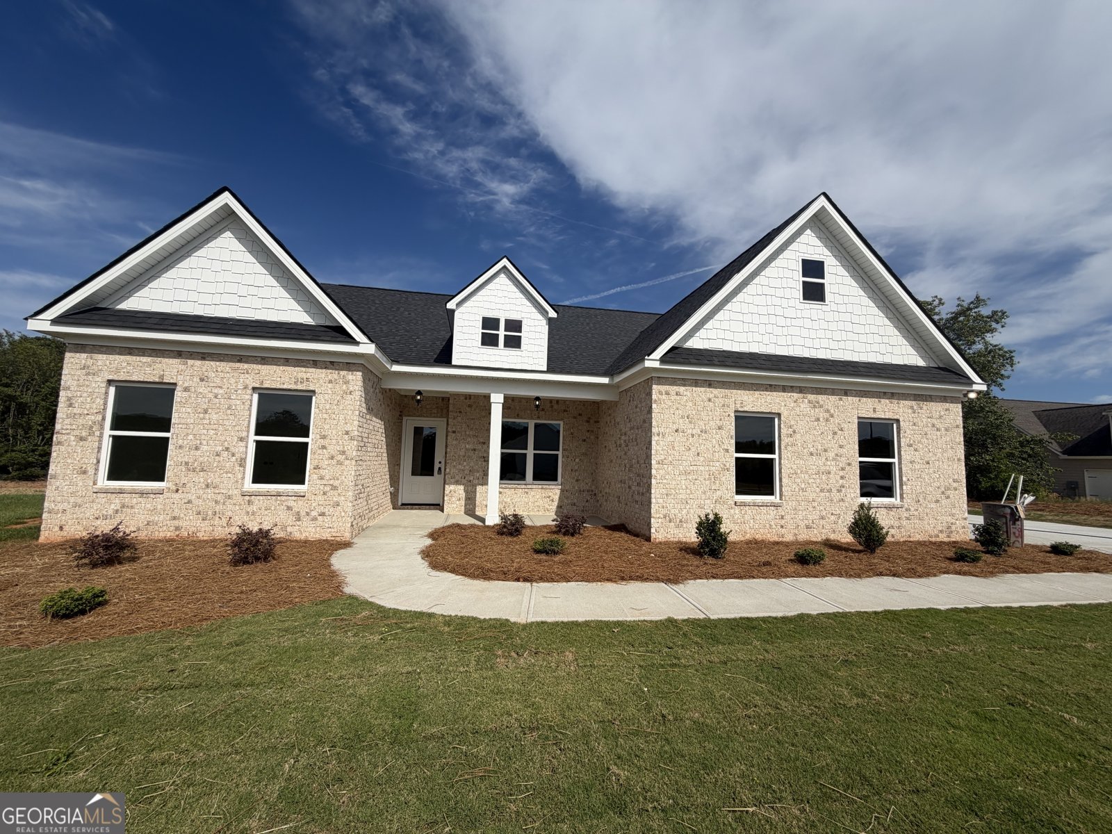 1212 White Oak Way Griffin - main photo