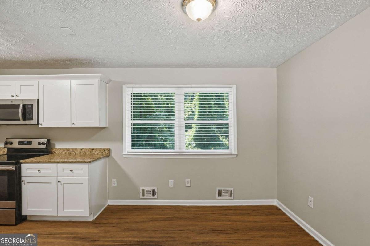 3798 Bakers Ferry Road Atlanta - Photo 10