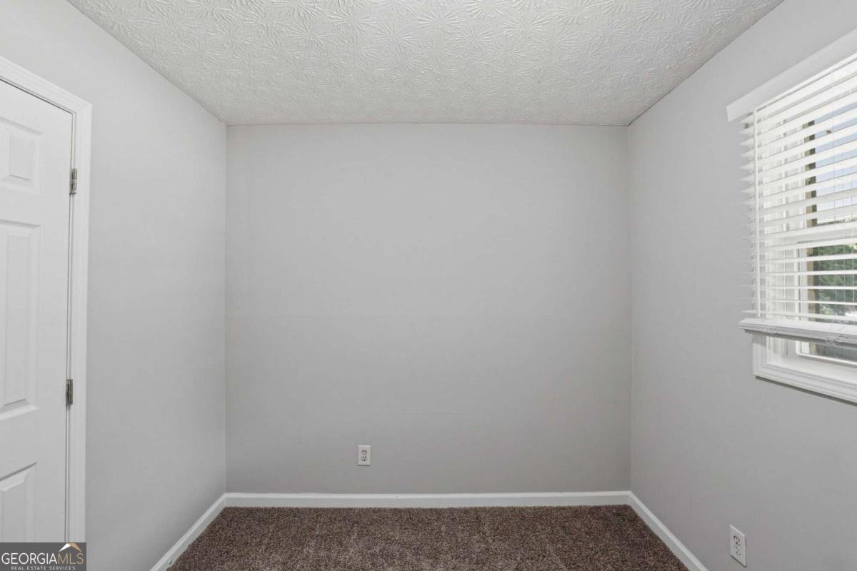 3798 Bakers Ferry Road Atlanta - Photo 18