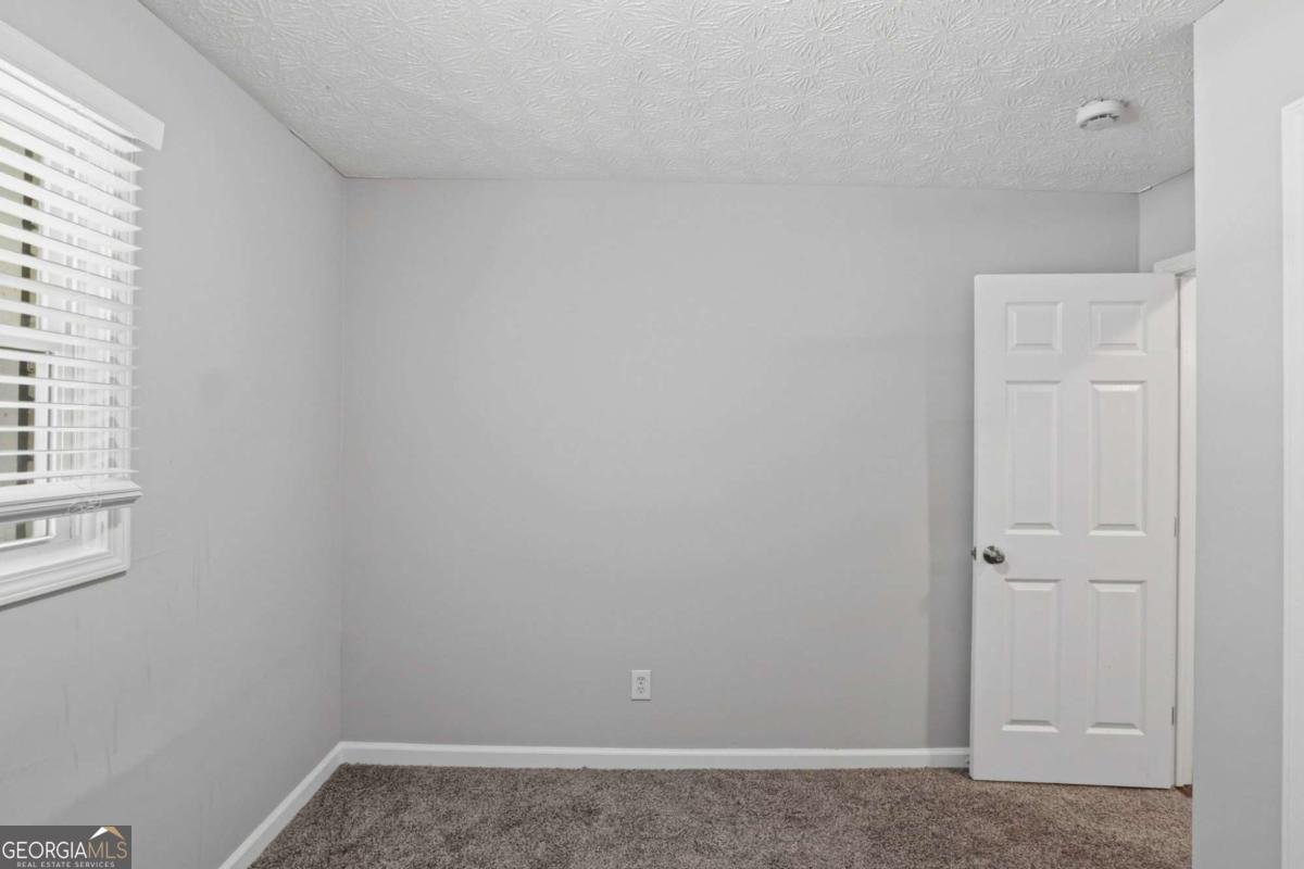 3798 Bakers Ferry Road Atlanta - Photo 19