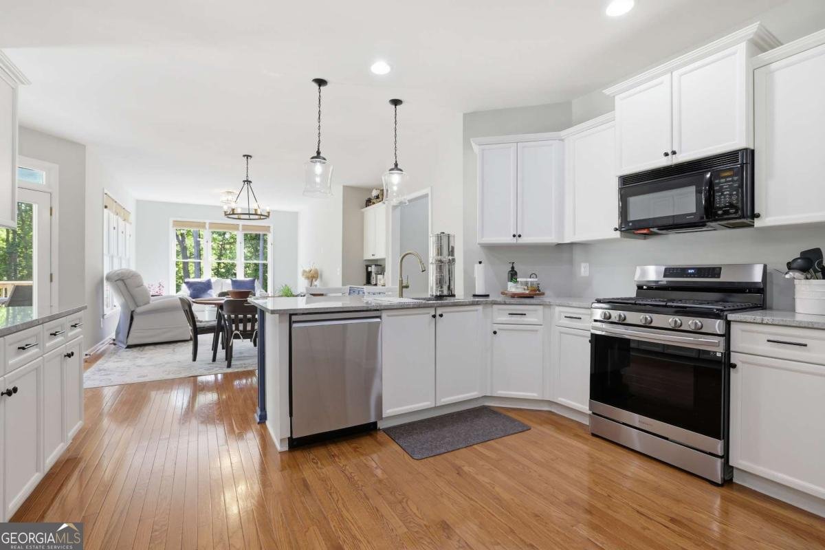 9645 Old Riverside Lane Ball Ground - Photo 12