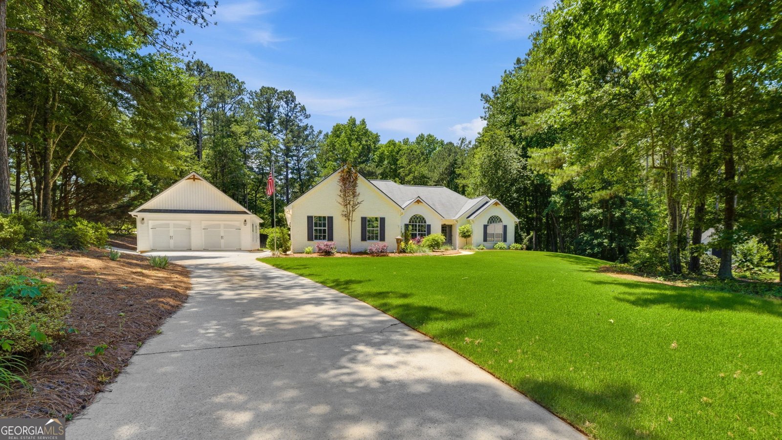 25 Brikdale Court Newnan - main photo