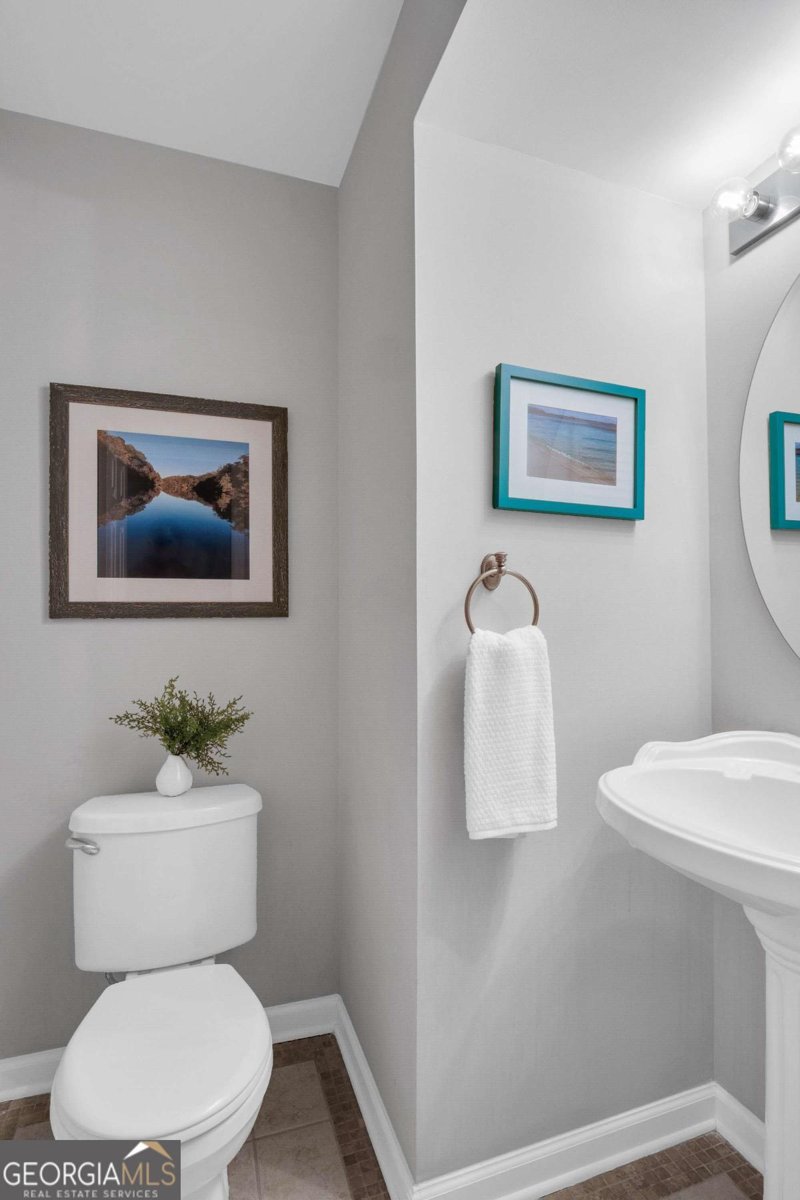 5587 Patrick Court Peachtree Corners - Photo 13