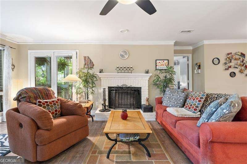 123 Warm Springs Circle Roswell - Photo 10