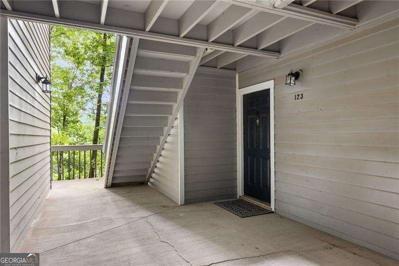 123 Warm Springs Circle Roswell - Photo 21