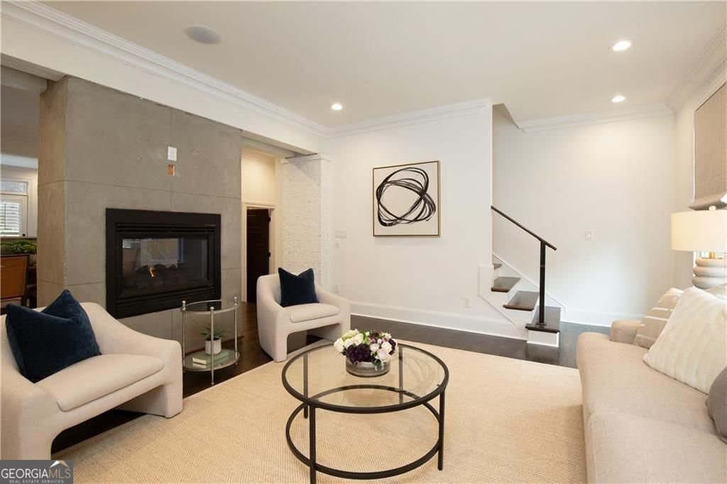 545 Canton WLK Roswell - Photo 11