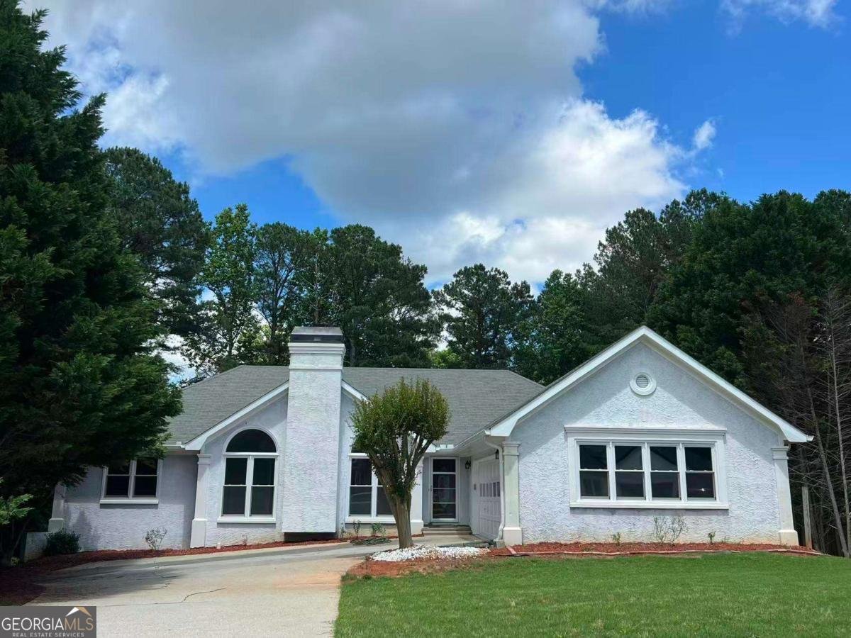 3800 John Herndon Court Suwanee - main photo