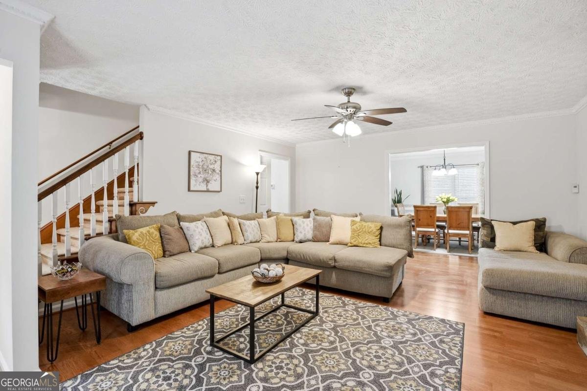 1354 Velvet Creek Glen Marietta - main photo
