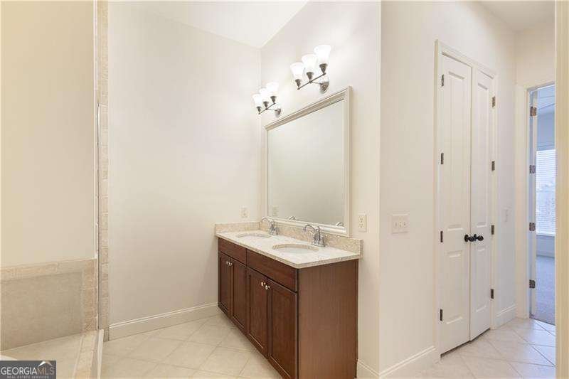 360 CHAMBERS Street Woodstock - Photo 33