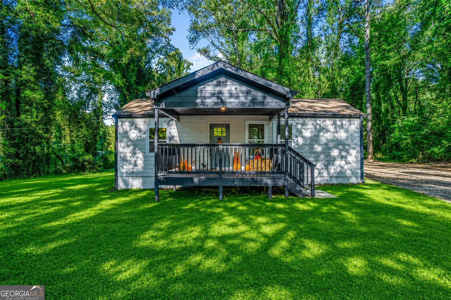 2841 Waters Road Atlanta - main photo