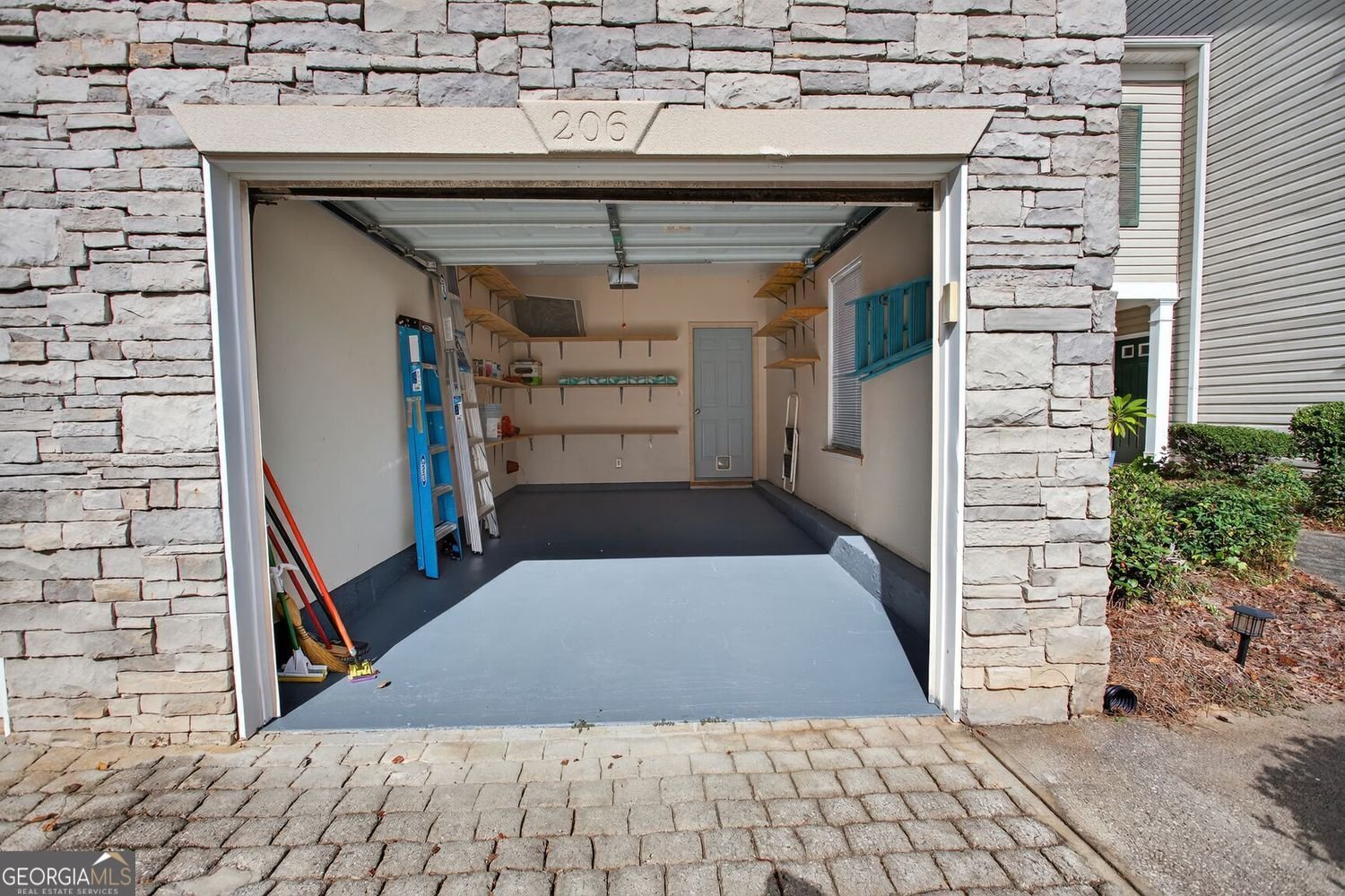 206 Las Brasis Court Peachtree City - Photo 10