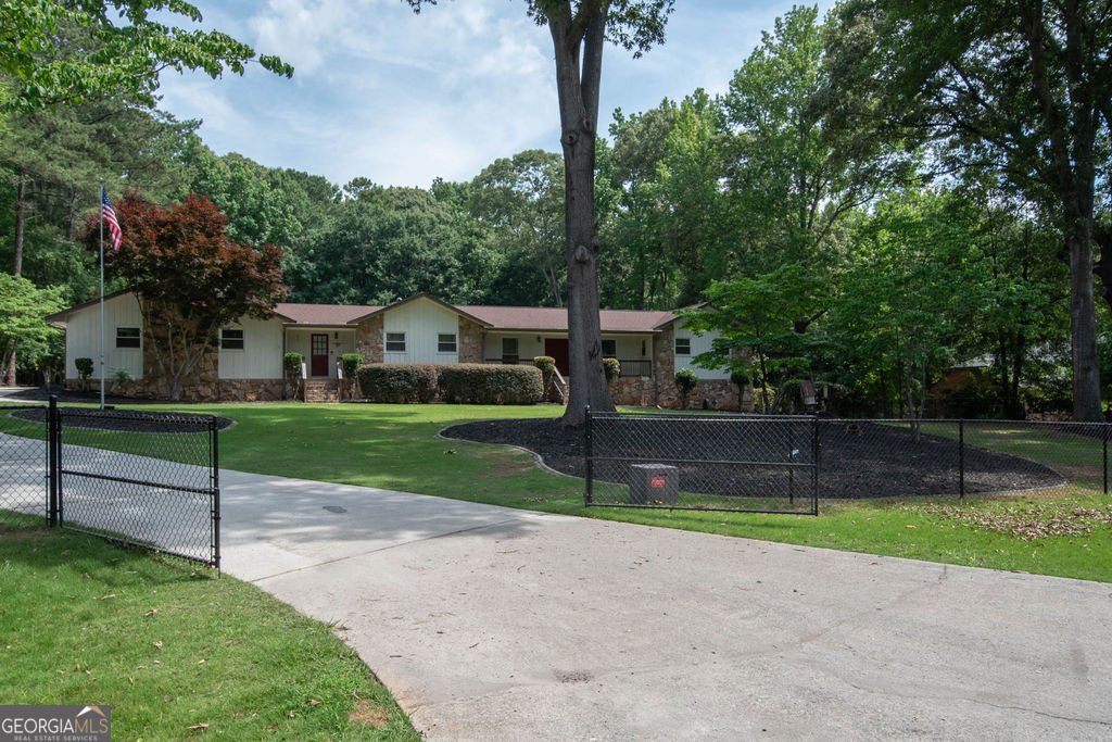 320 Marion Boulevard Fayetteville - Photo 9