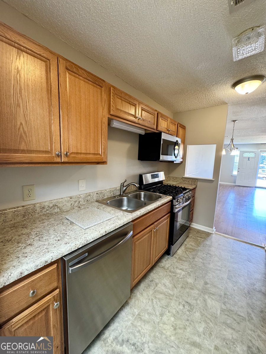 6168 Field Stone Drive Douglasville - Photo 12