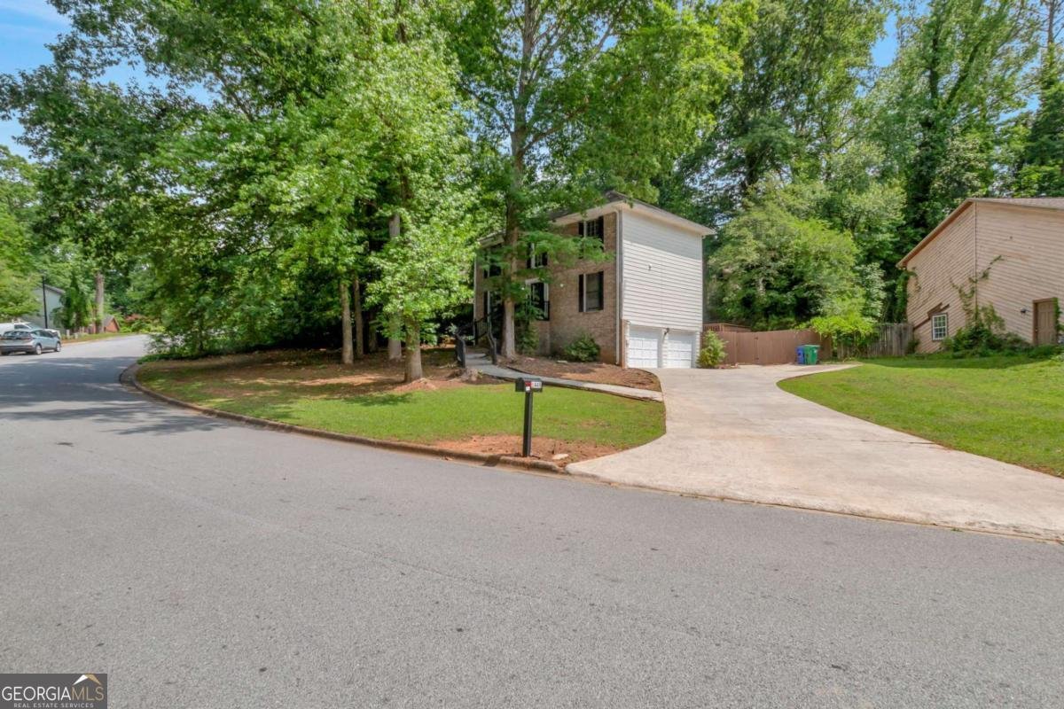 1449 Golf Link Drive Stone Mountain - main photo