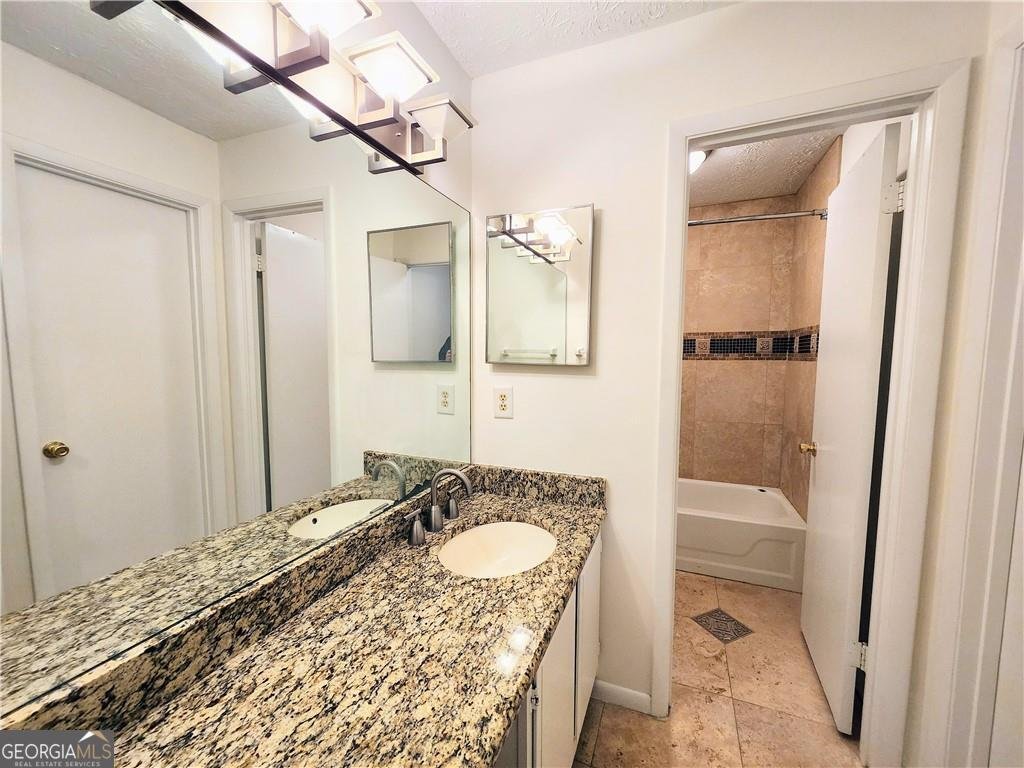 8740 Roswell Roa Atlanta - Photo 10