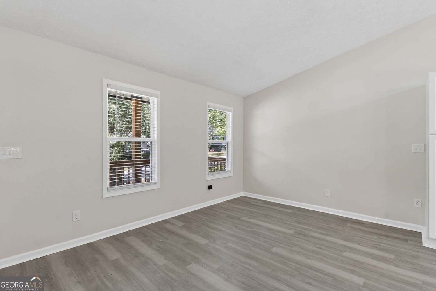 708 Greenhedge Drive Stone Mountain - Photo 7