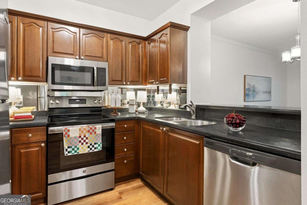 1111 River Green Drive Atlanta - Photo 11