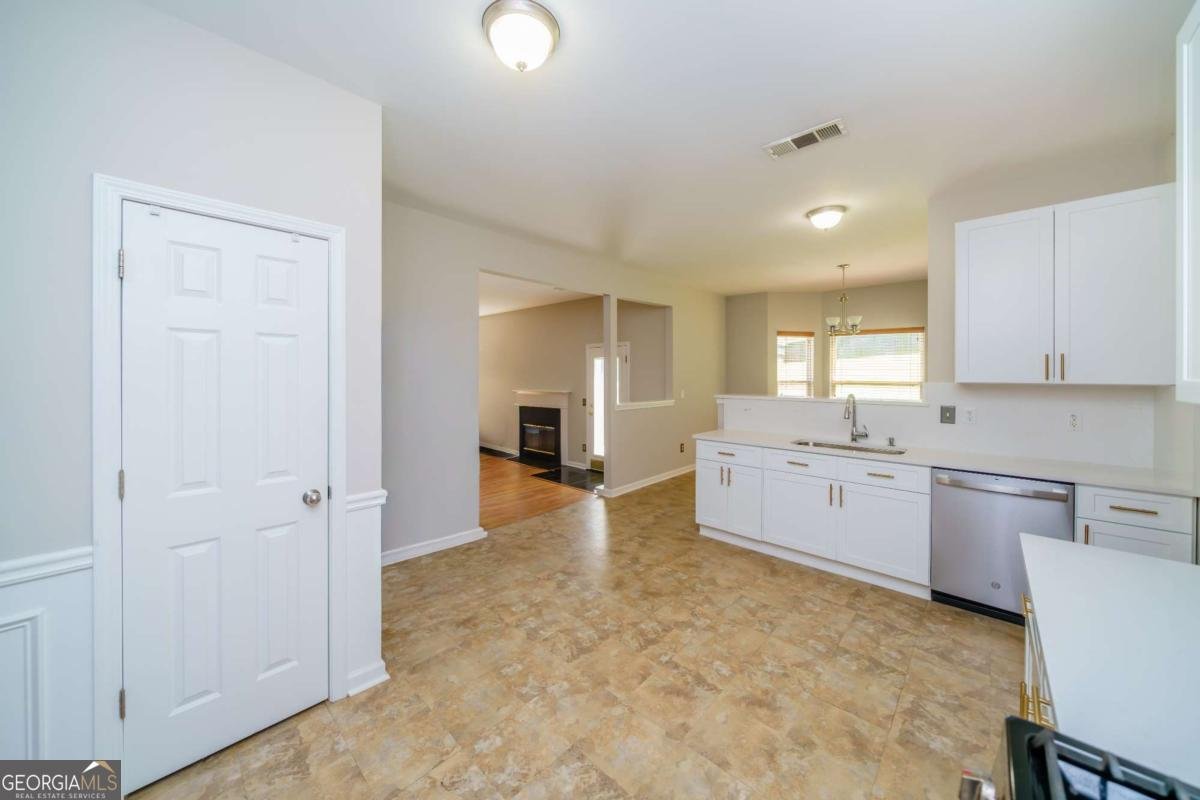 435 Rockbass Road Suwanee - Photo 11