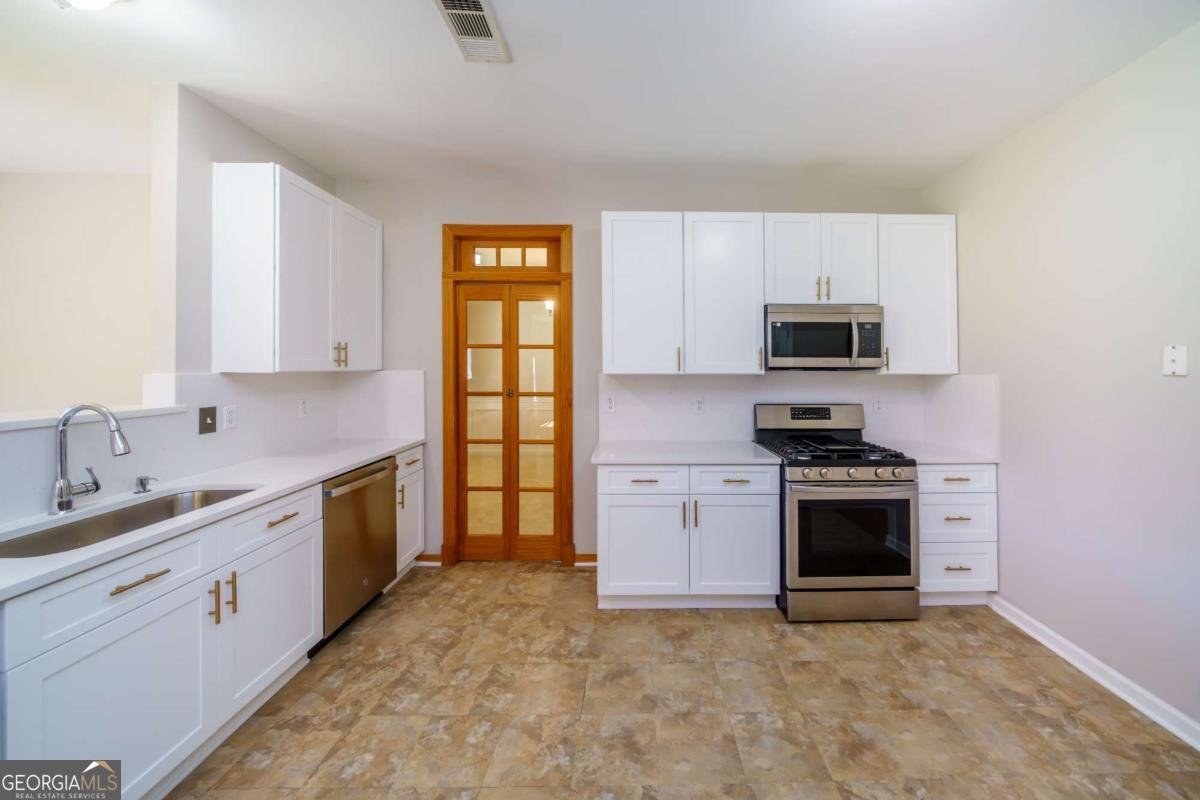 435 Rockbass Road Suwanee - Photo 8