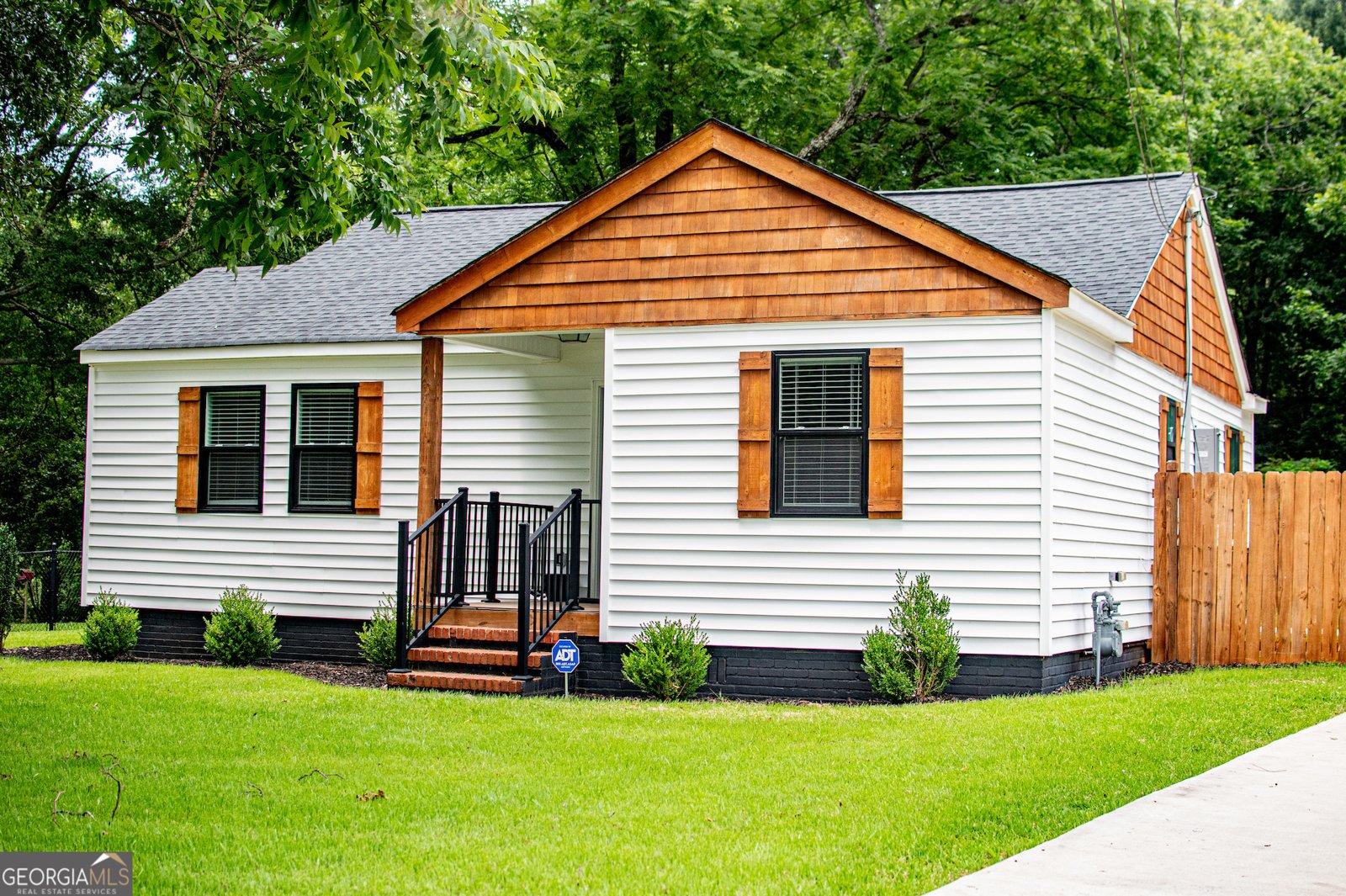 464 Adamson Avenue Carrollton - Photo 6