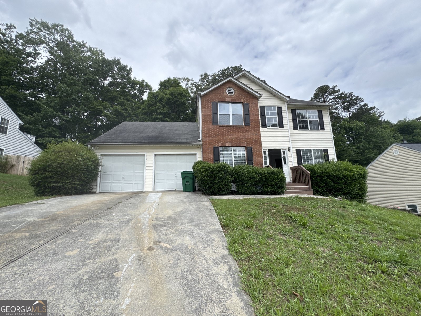 1121 Huntington Place Circle Lithonia - main photo