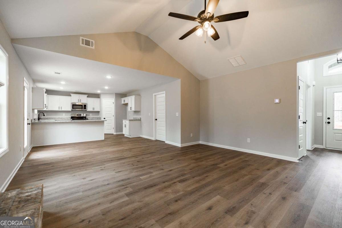 107 Berkeshire Court Athens - Photo 9