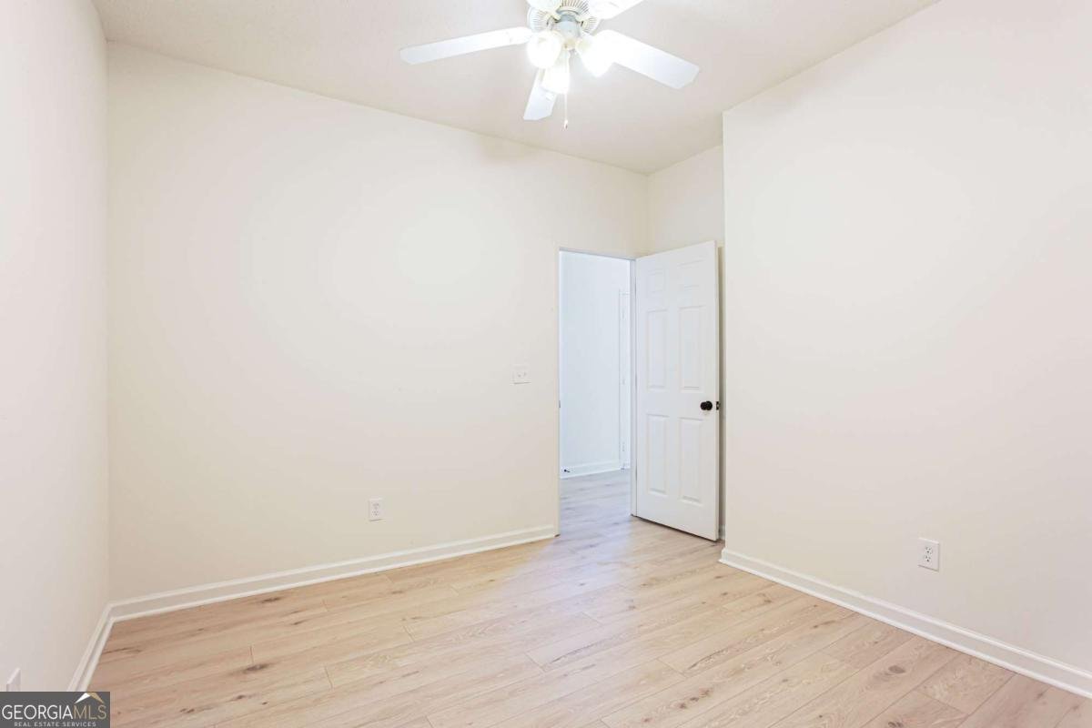 8071 Beachwood Drive Murrayville - Photo 31