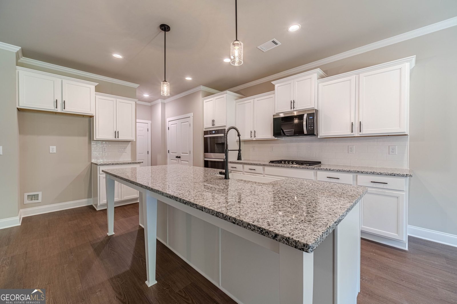 348 Pinewood Drive Covington - Photo 11