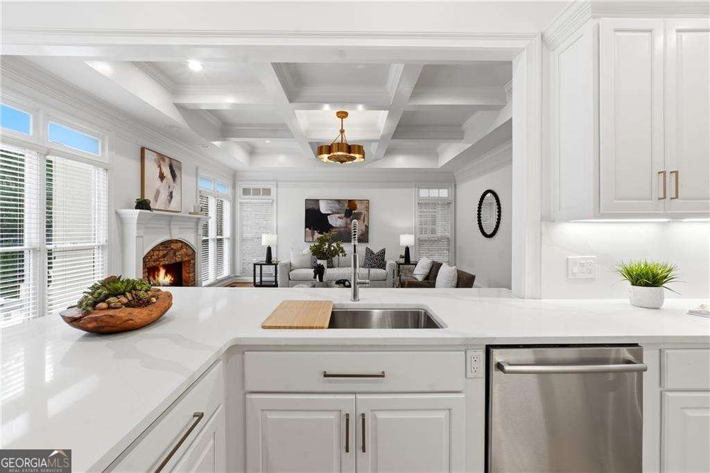 1112 Valley Overlook Drive Atlanta - Photo 11