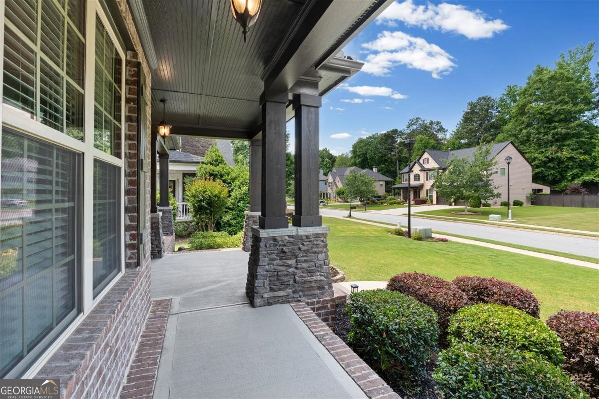 500 Lakeview Court Woodstock - Photo 10