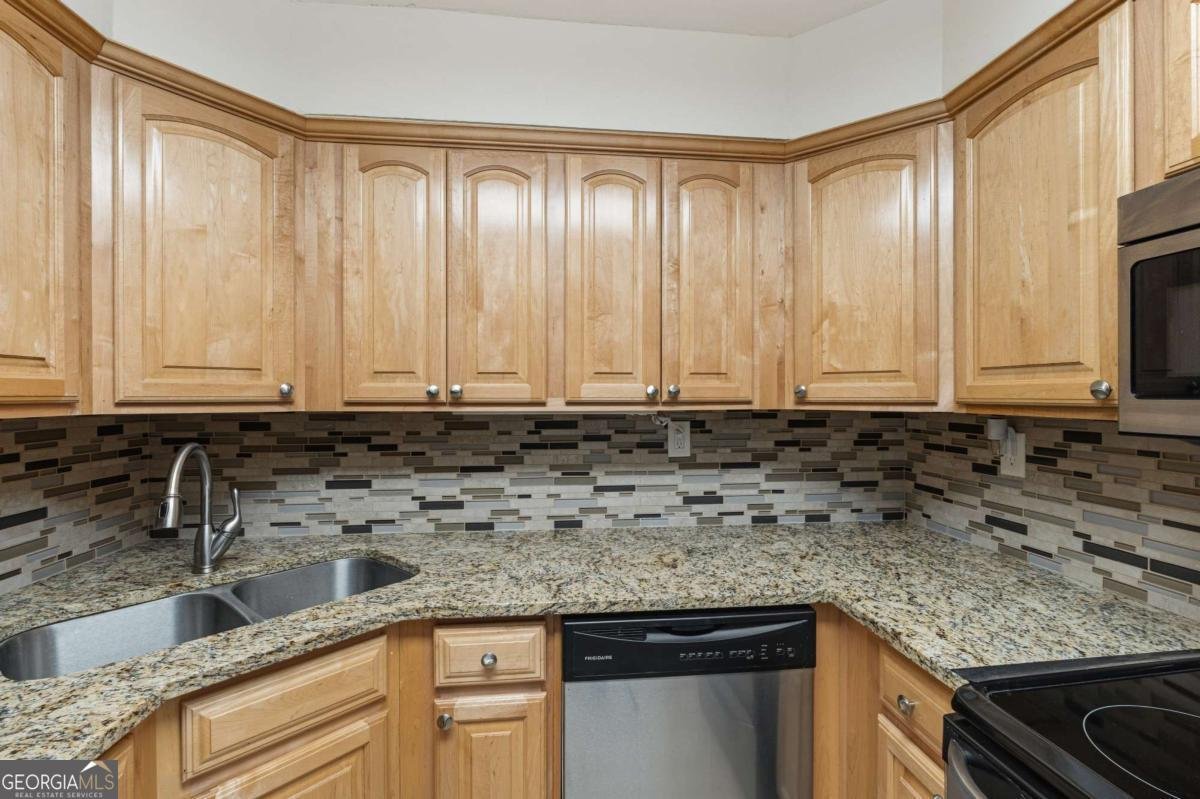 2870 Pharr Court South Atlanta - Photo 8