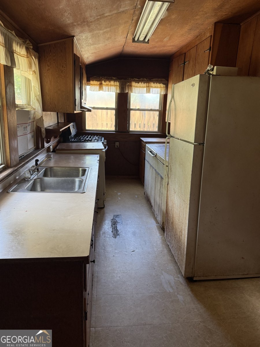 1761 Grove Point Road Savannah - Photo 7