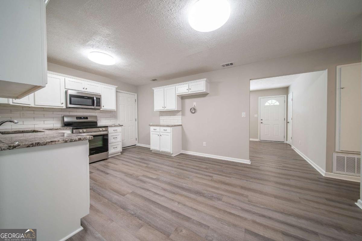 6040 Luna Drive Columbus - Photo 10
