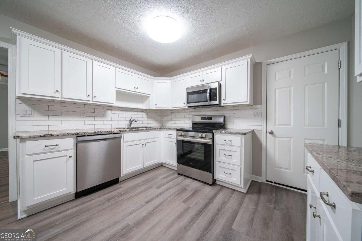 6040 Luna Drive Columbus - Photo 11