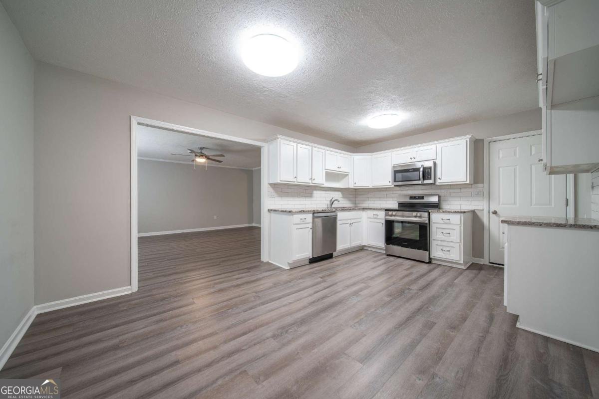 6040 Luna Drive Columbus - Photo 9