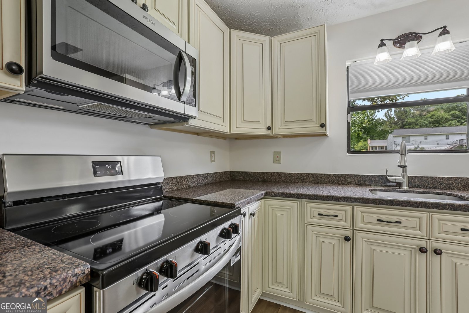 5800 Angela Court Douglasville - Photo 7