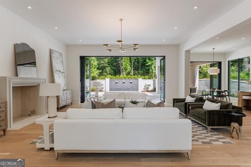 2983 Habersham Court Atlanta - Photo 18