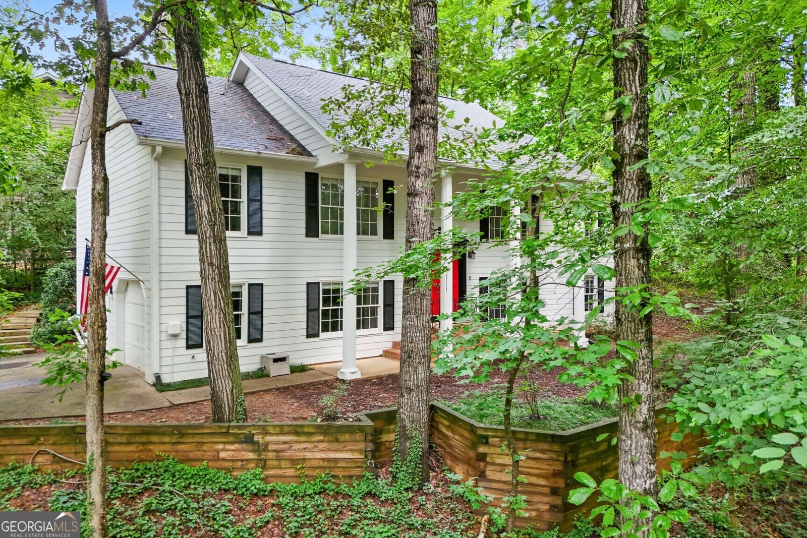 1436 Brookcliff Drive Marietta - main photo