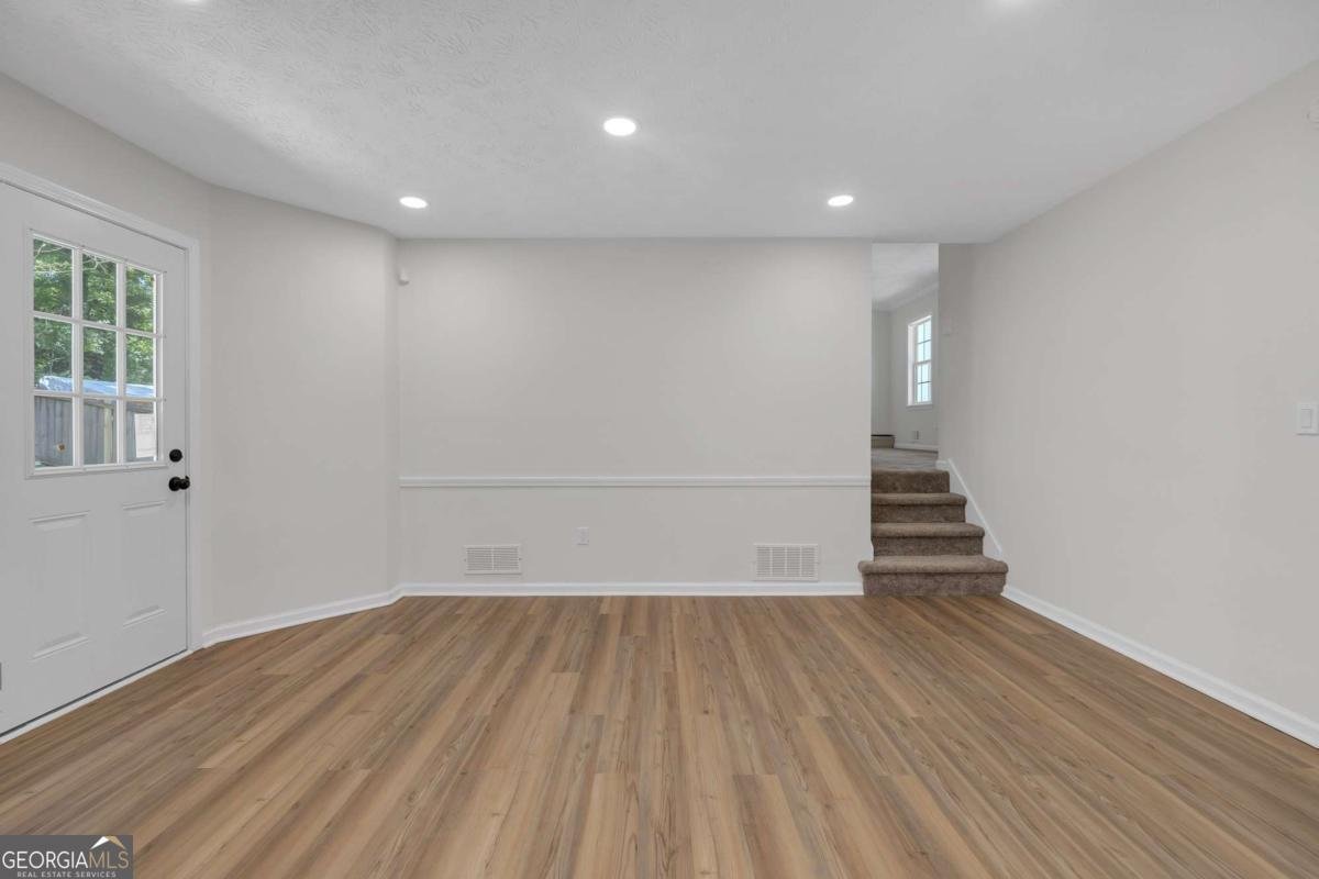 1258 Autumn Hill Lane Stone Mountain - Photo 12