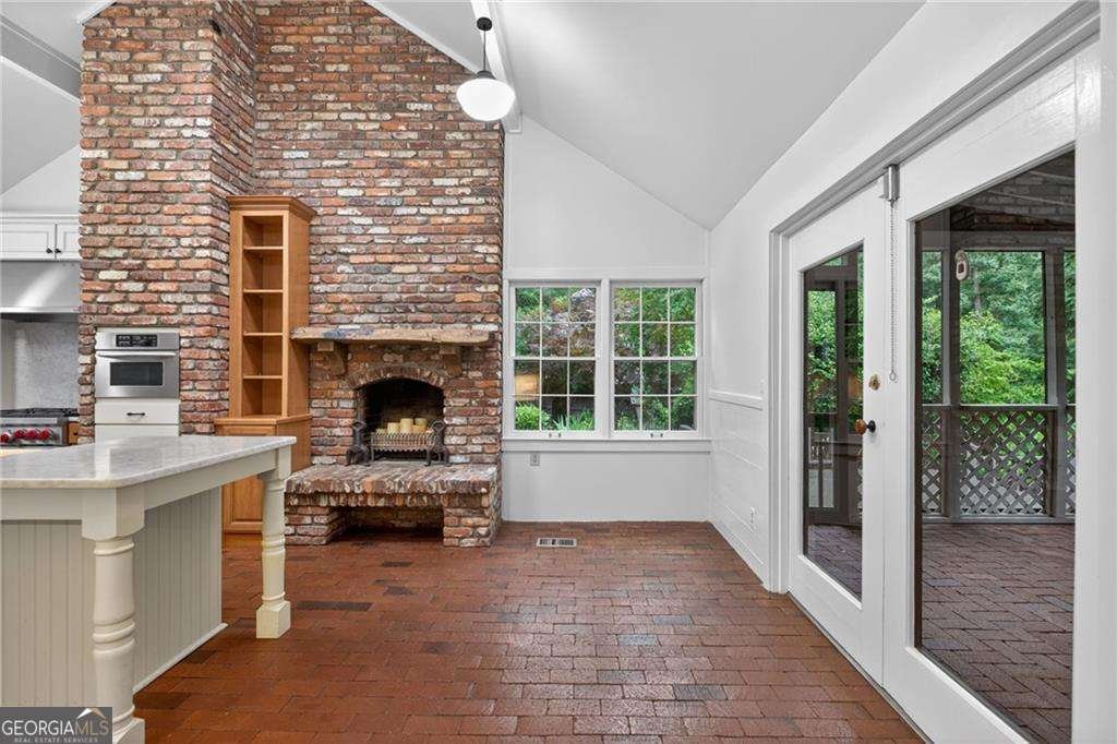 2790 Davis Road Marietta - Photo 10