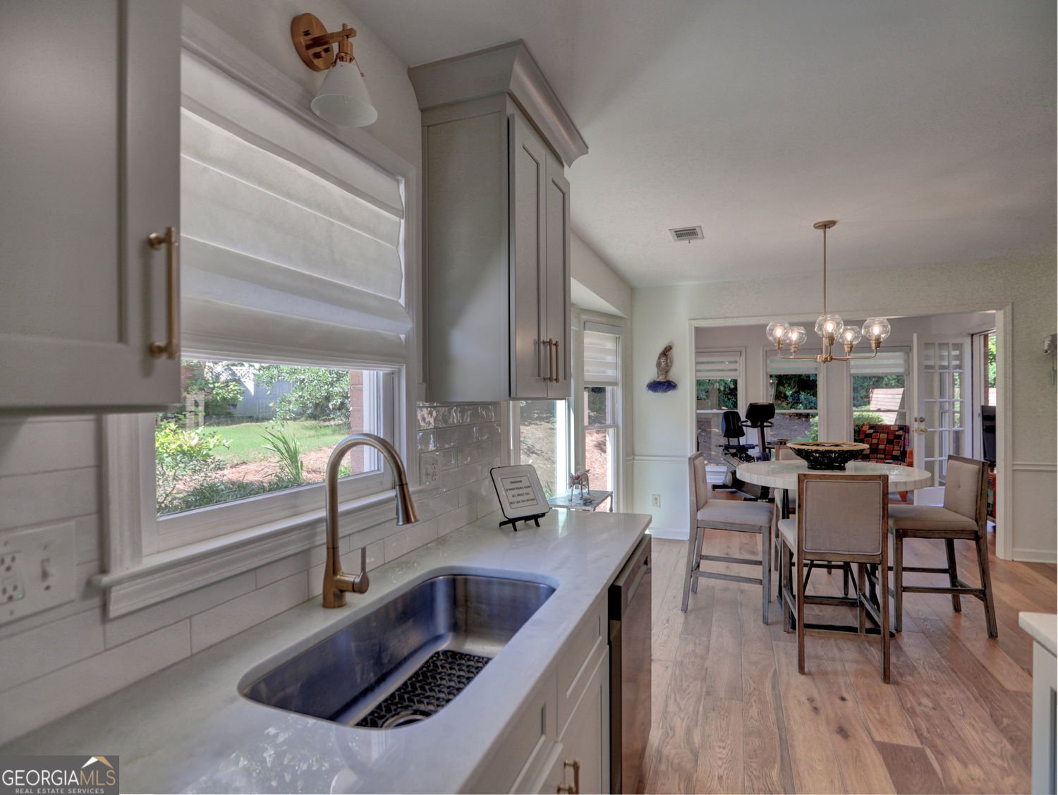 215 Hidden Meadow Drive Alpharetta - Photo 8