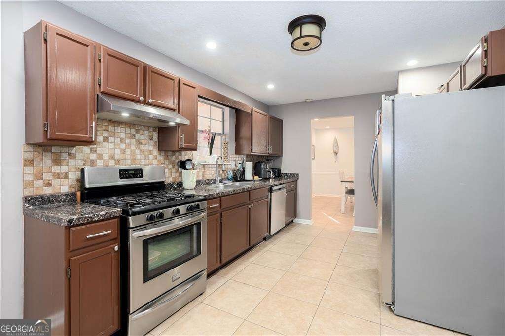 2727 Crestworth Lane Buford - Photo 14