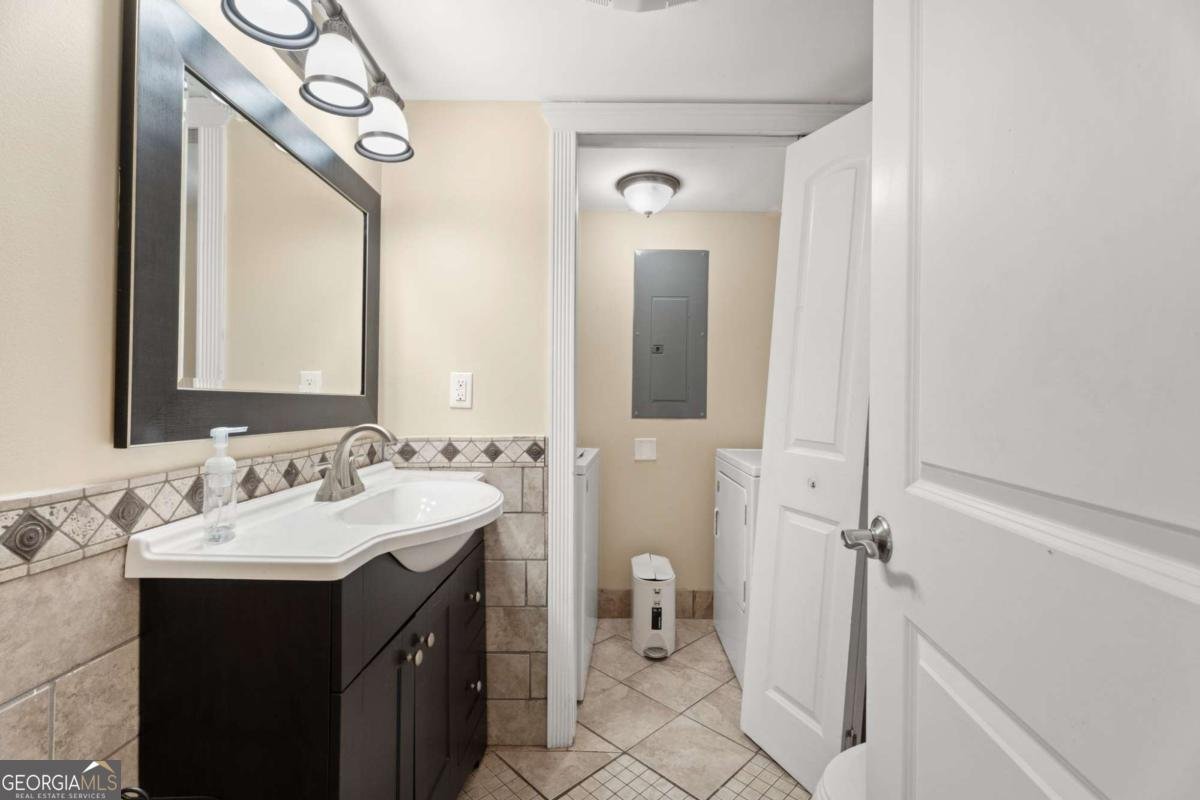 707 Garden Walk Drive Stone Mountain - Photo 13